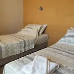 Hotel Family Favourite 2*