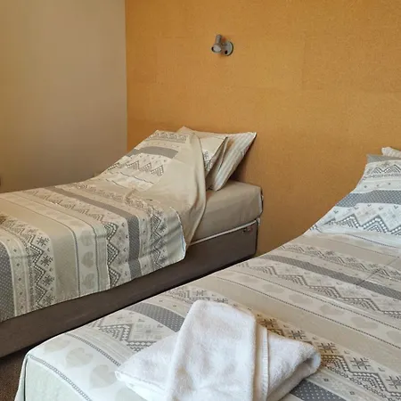Hotel Family Favourite 2*